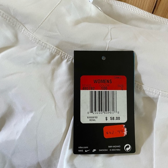 Nike tennis skirt - Picture 3 of 3